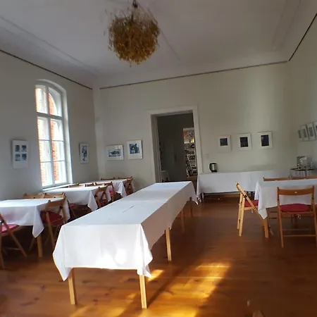 Herrenhaus Libnow Bed & Breakfast *