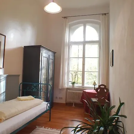 Bed & Breakfast Herrenhaus Libnow *